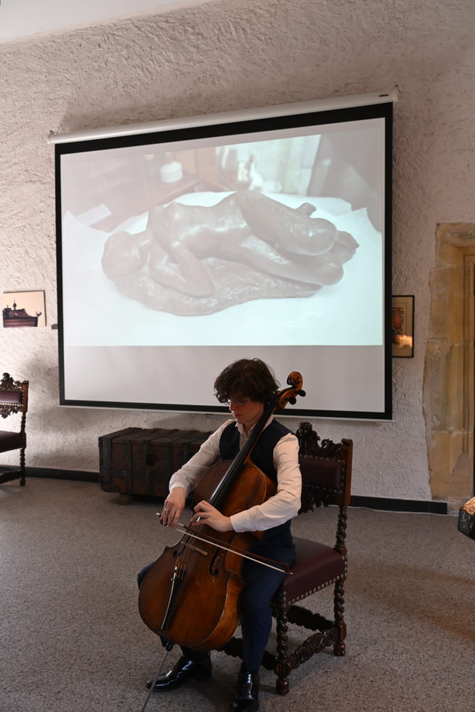 DSC 1611 683x1024 Expositions (passées et présentes)